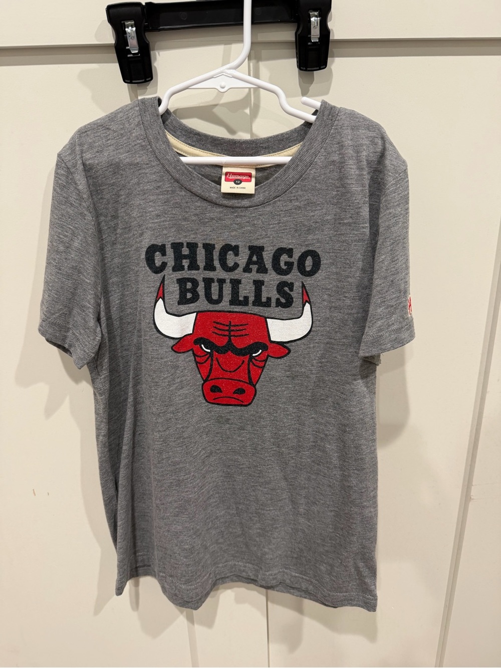 HOMAGE Gray Chicago Bulls Short Sleeve Tee with Red Logo